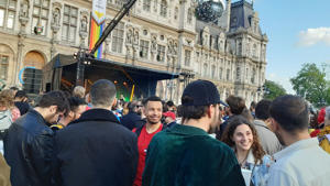 , À Paris, « on danse pour l’égalité des droits » : la capitale a célébré les dix ans du Mariage pour tous