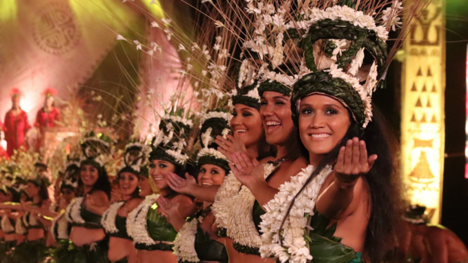 Cette année, la troupe de Tiare Trompette Dezerville, Hei Tahiti, représente le fenua au concours.