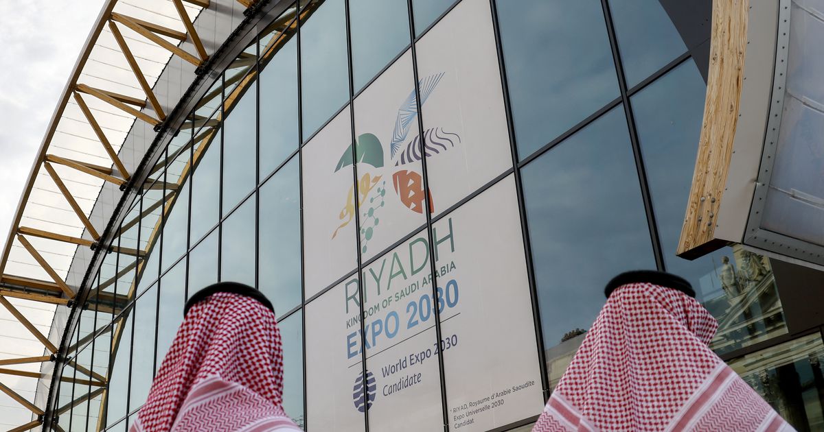 , MBS, Tour Eiffel, danse du sabre… L’opération séduction de Riyad pour l’Expo universelle 2030