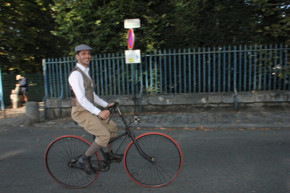 Les vélos anciens ont défilé dans les rues de Rambouillet