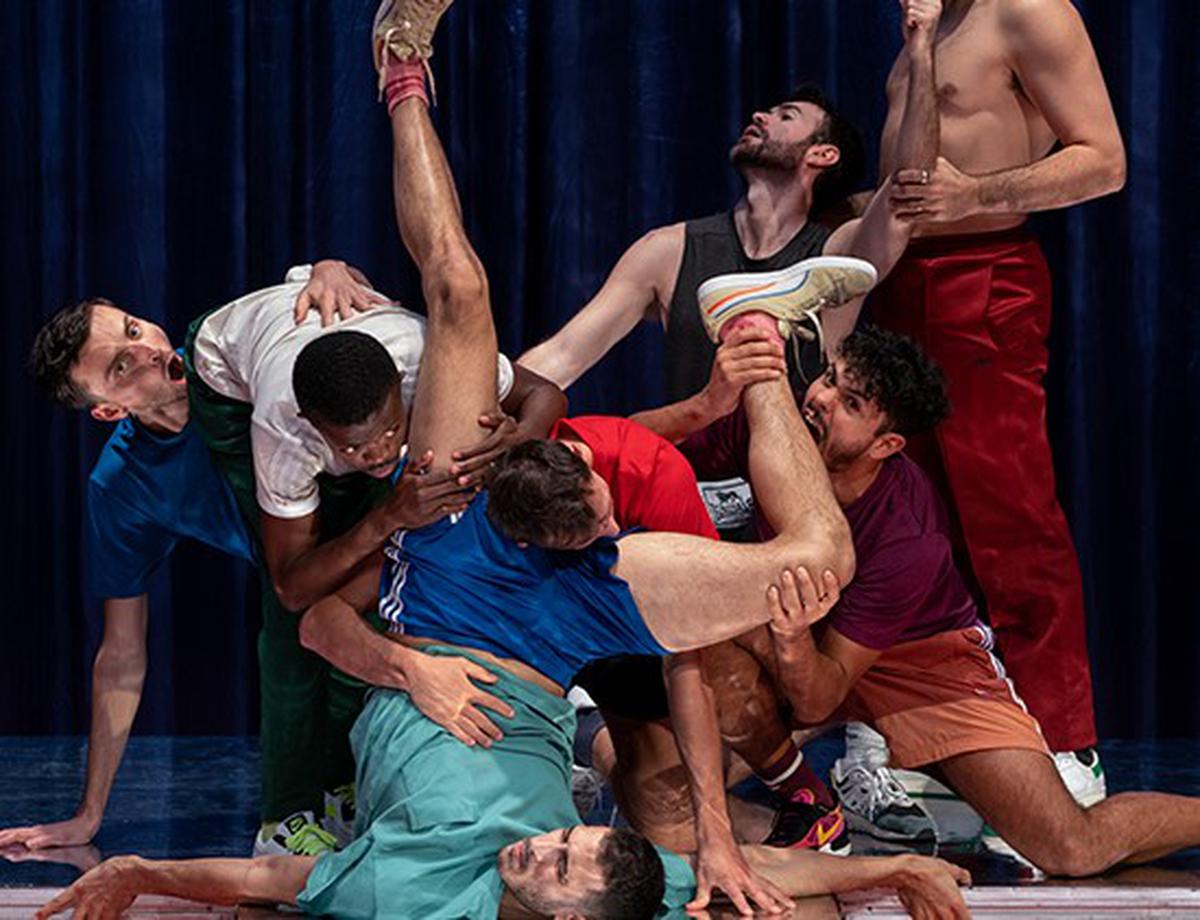 , Festival Le Temps d’aimer la danse à Biarritz : « Débandade », une pièce d’hommes pour scruter la masculinité