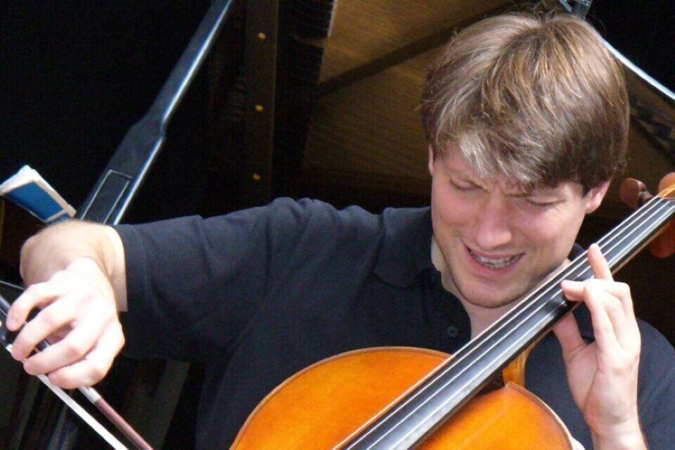 Le violoncelliste a été condamné pour une agression sexuelle commise sur un ancien élève en 2005.